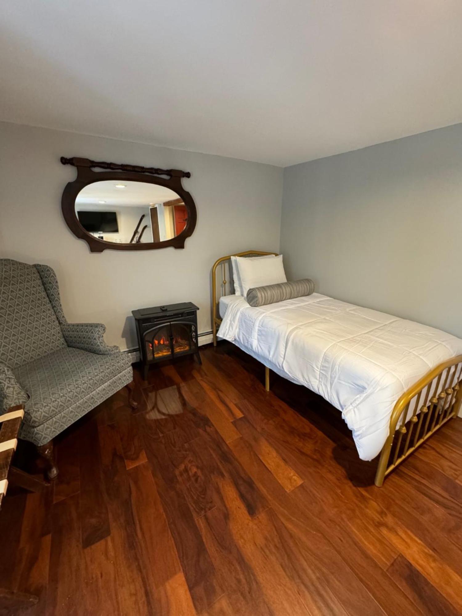 Chester Inn Εξωτερικό φωτογραφία